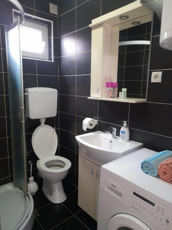 Family Apartmani Le Leskovac  Luaran gambar