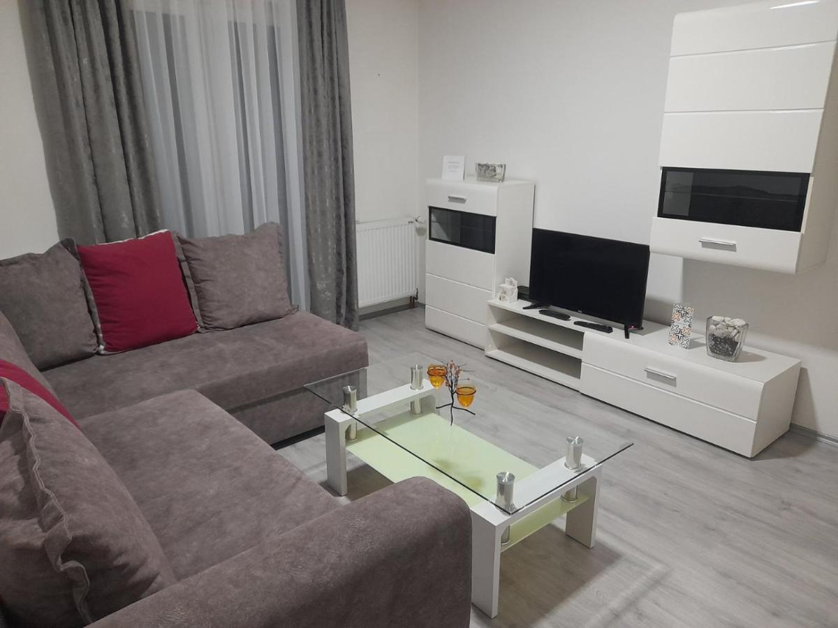 Family Apartmani Le Leskovac  Luaran gambar