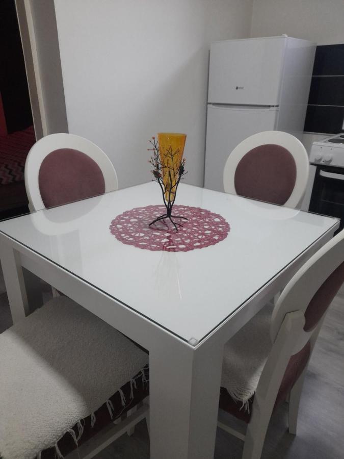 Family Apartmani Le Leskovac  Luaran gambar
