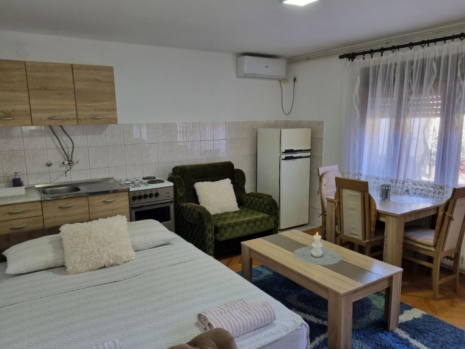 Family Apartmani Le Leskovac  Bilik gambar